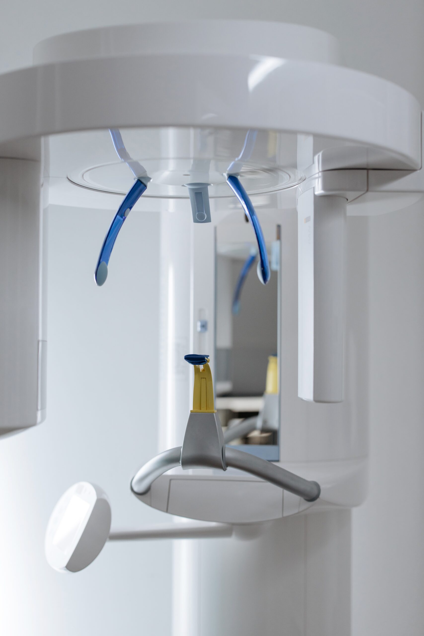 Scanner for dental implants in Spain